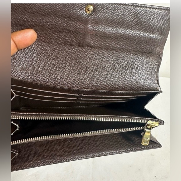 Authentic Louis Vuitton Sarah Wallet - Picture 10 of 10
